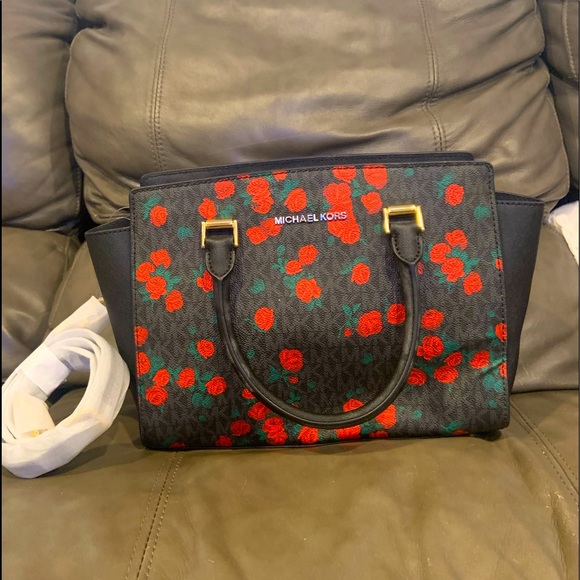 MICHAEL Michael Kors Handbags - Michael Kors Selma Red Rose Mess crossbody Bag